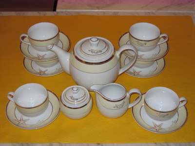 Bộ bình trà 1,1L Camelia hương biển kem