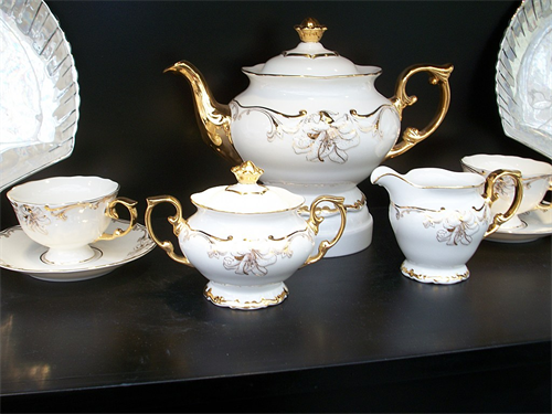 Bộ bình trà 1.3L Đài các hoa vàng